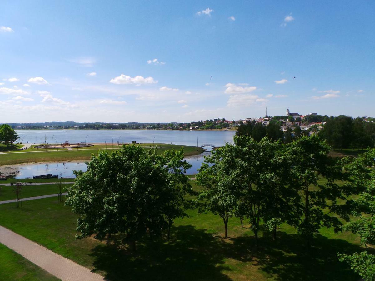 Cozy Apartment With A Wonderful Lake View Тельшяй Экстерьер фото