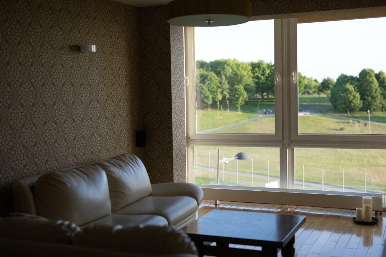 Cozy Apartment With A Wonderful Lake View Тельшяй Экстерьер фото